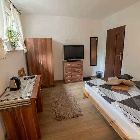 Goscinne Boryna Homestay *