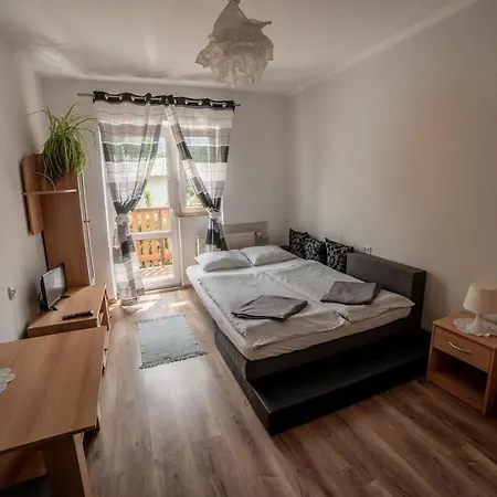 Goscinne Boryna Homestay *