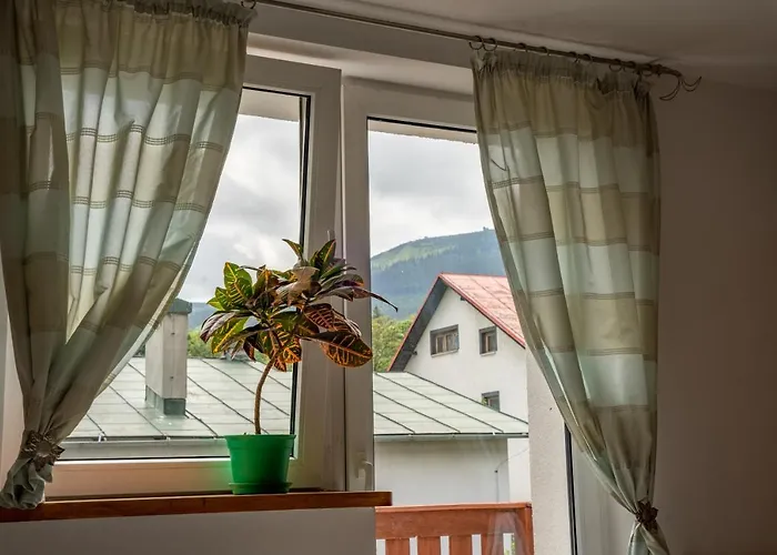 Goscinne Boryna * שצ'קלארסקה פוראובה