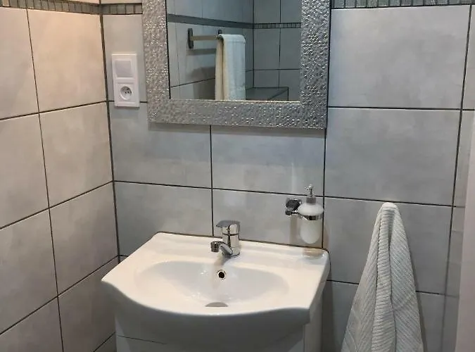 Goscinne Boryna Шклярска-Поремба